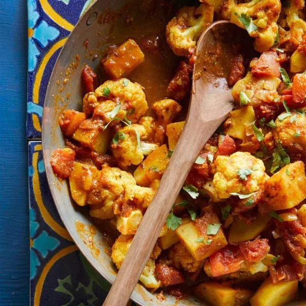 receta Aloo Gobi Masala (Curry de chou-fleur et pommes de terre)