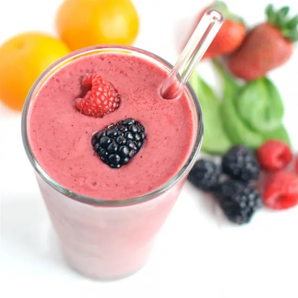 receta Smoothie sain aux baies et aux épinards