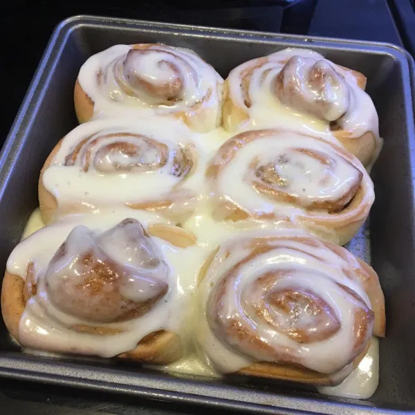 receta Brioches à la cannelle douces, humides et collantes