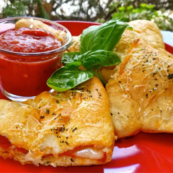 przepisy Crescent Pizza Pockets