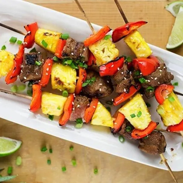 receta Brochettes Porc grillé et ananas