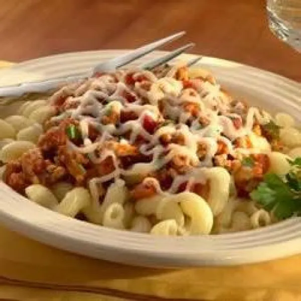 receta Cavatappi Con Ragú De Pollo, Mozzarella Y Albahaca