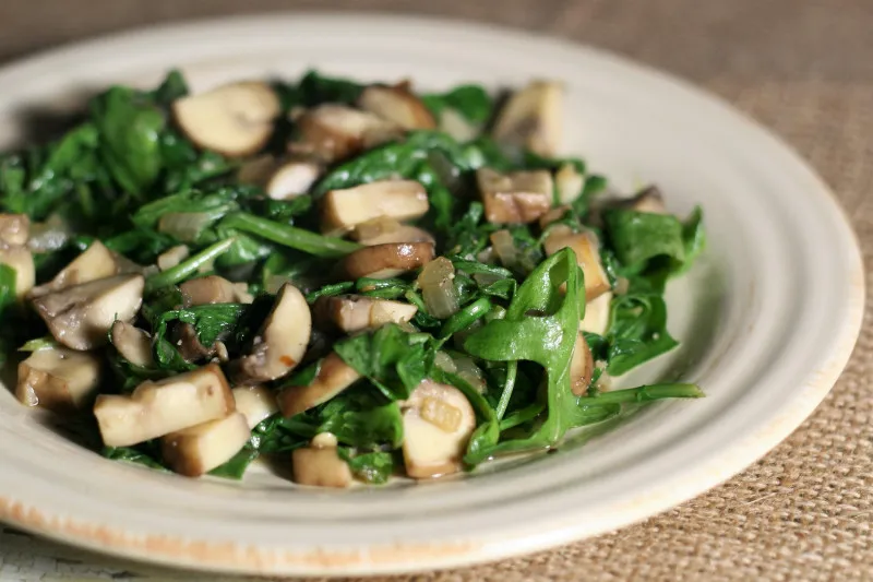 receta Champignons portobello et roquette fanée