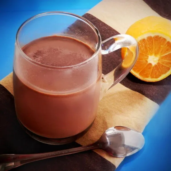 receta Chocolate Caliente Navideño Con Naranja
