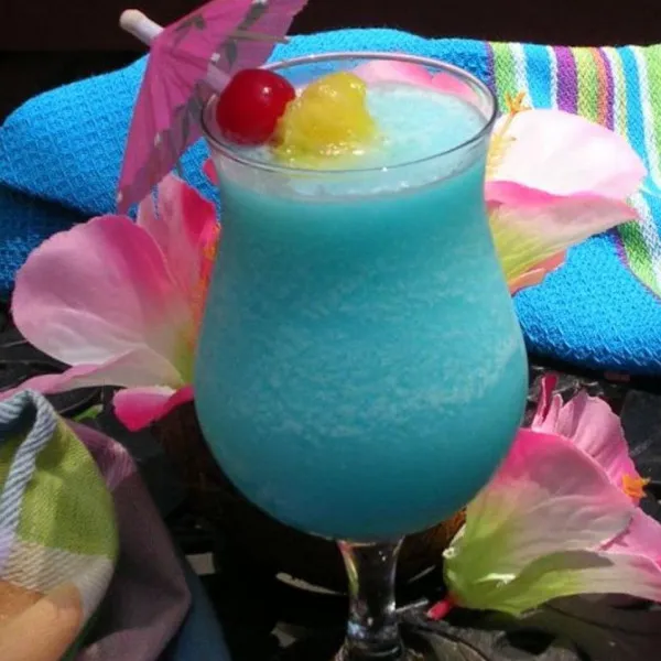 receta Cóctel Hawaiano Azul