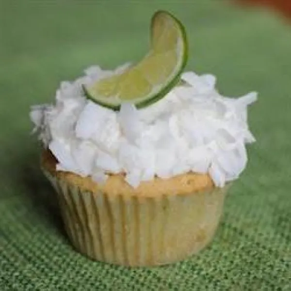 receta Cupcakes moelleux à la noix de coco et à la lime