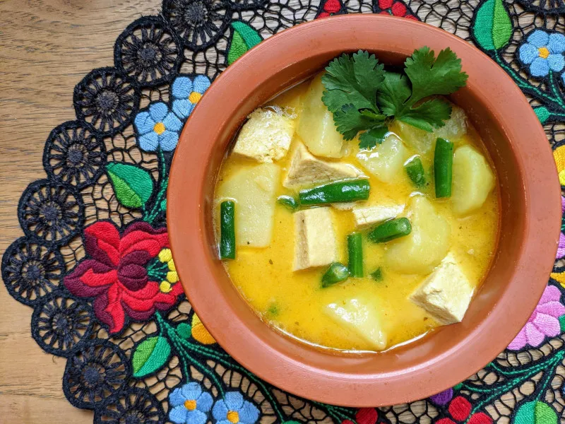 recette Curry végétalien à la noix de coco d'inspiration thaïlandaise