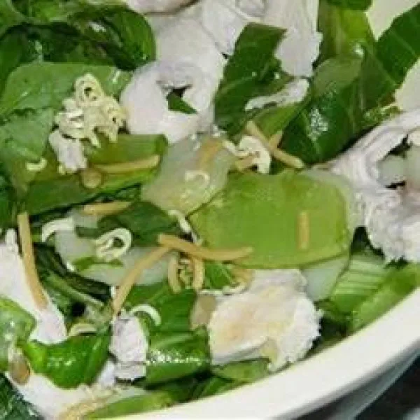 receta Salade asiatique au poulet et aux nouilles
