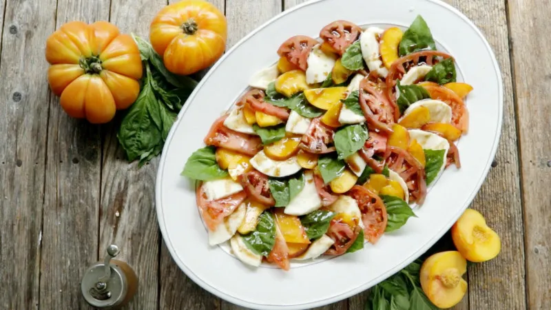 recetas Ensalada Caprese De Durazno Y Tomate