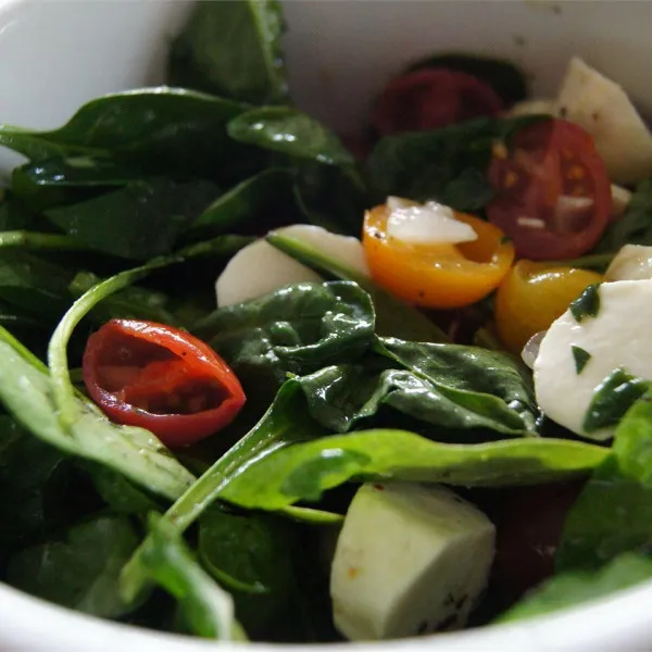 recette Salade d'épinards Caprese