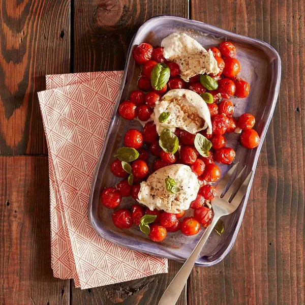 recette Salade Caprese aux tomates rÃ´ties et burrata