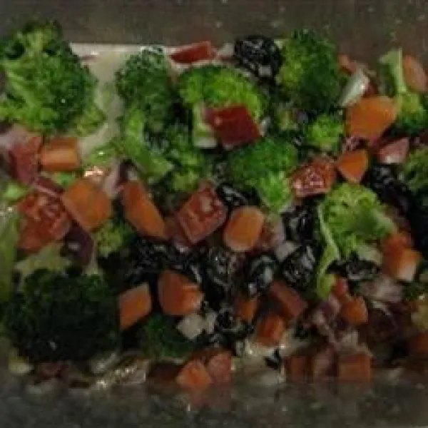 receta Salade de brocoli végétalien cru