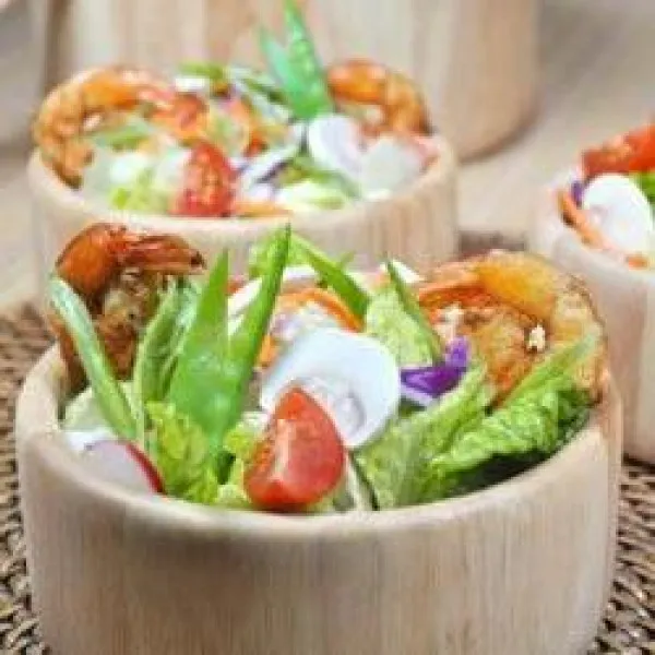 receta Salade de crevettes grillées avec vinaigrette gingembre-sésame
