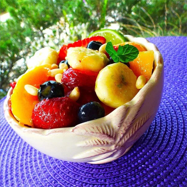 receta Ensalada De Frutas De Lima Y Miel