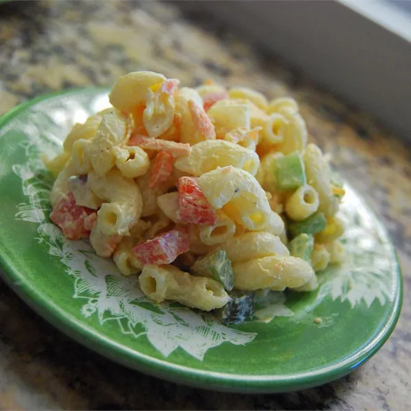 receta Salade de macaronis aux cornichons