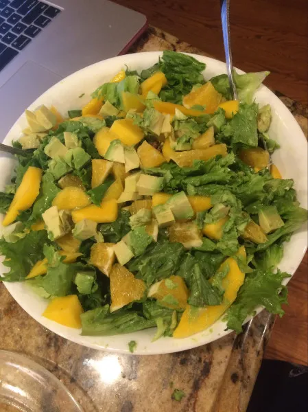 receta Salade de mangue, orange, pamplemousse, avocat et pistache