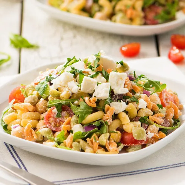 receta Salade de pâtes arc-en-ciel Catelli Bistro avec Vinaigrette au tahini au citron