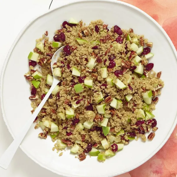 recetas Ensalada De Quinoa, Nueces Y Manzana Arándano