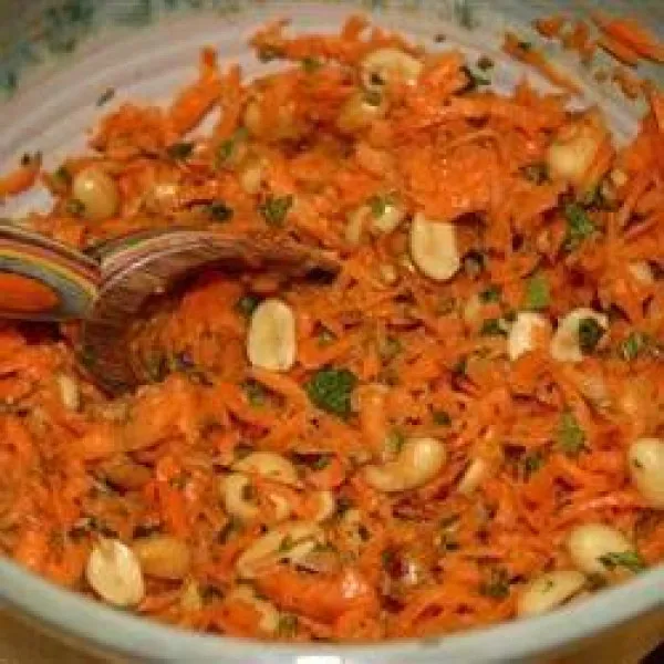 receta Salade de carottes et de cacahuètes gujarati