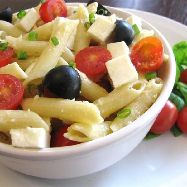 receta Salade de penne, tomates et mozzarella