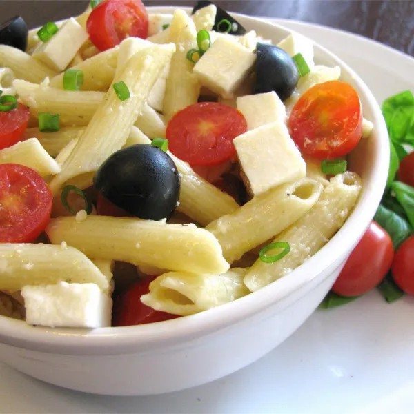 receta Ensalada Penne, Tomate Y Mozzarella