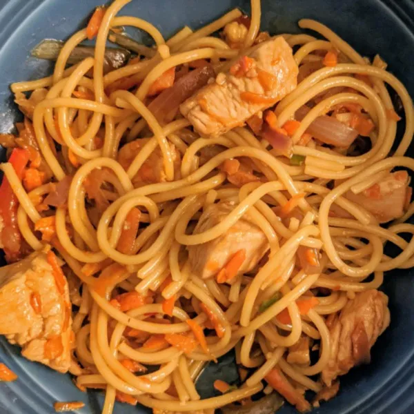 receta Espaguetis Con Pollo Tailandés