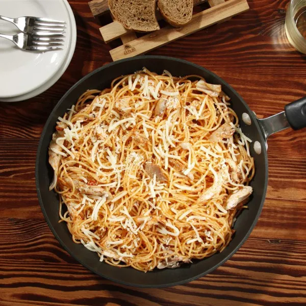 receta Espaguetis Sencillos Con Pollo, Parmesano Y Mozzarella
