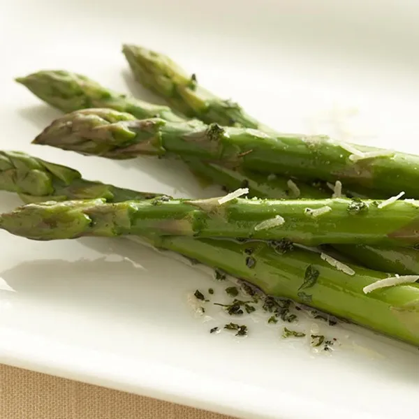 receta Asperges au basilic et persil