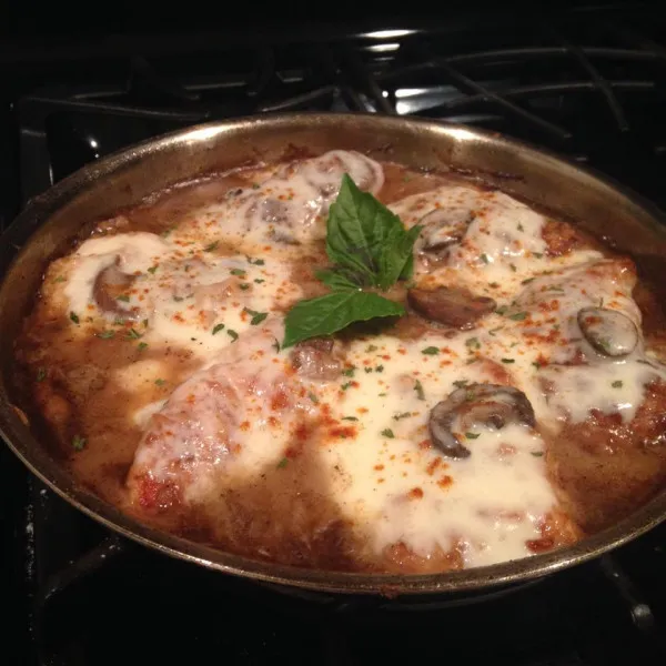 przepisy Easy Elegant Skillet Chicken Supreme