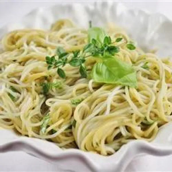 recetas Fettuccine Con Mantequilla De Ajo Y Hierbas