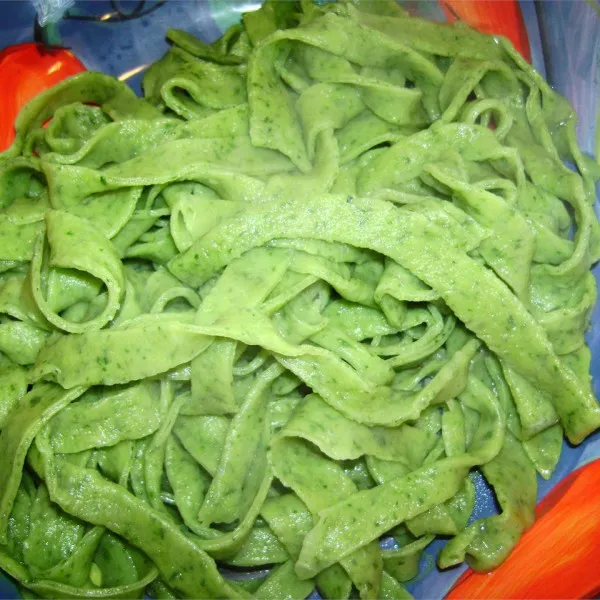 receta Unique Spinach Noodles