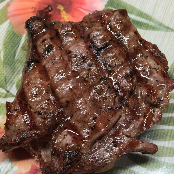 receta Steak de faux-filet avec sel et poivre