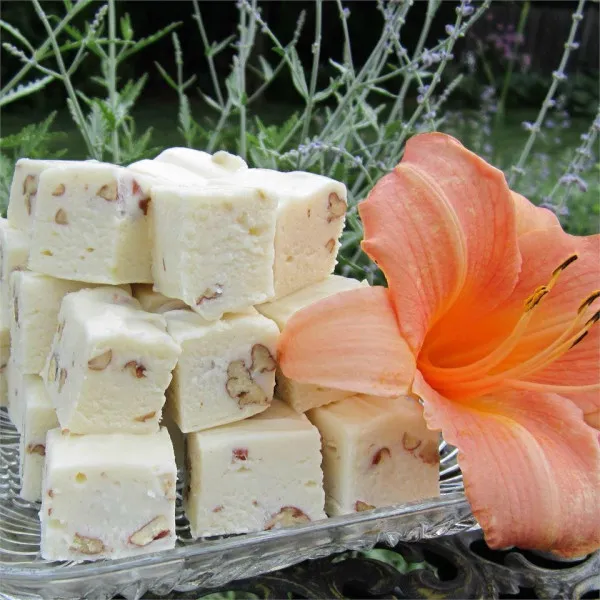 receta Fudge De Chocolate Blanco Con Pecanas