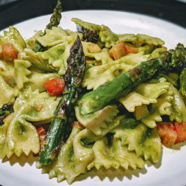 receta Fusilli Italiano De Verduras Con Pesto De Menta Y Albahaca