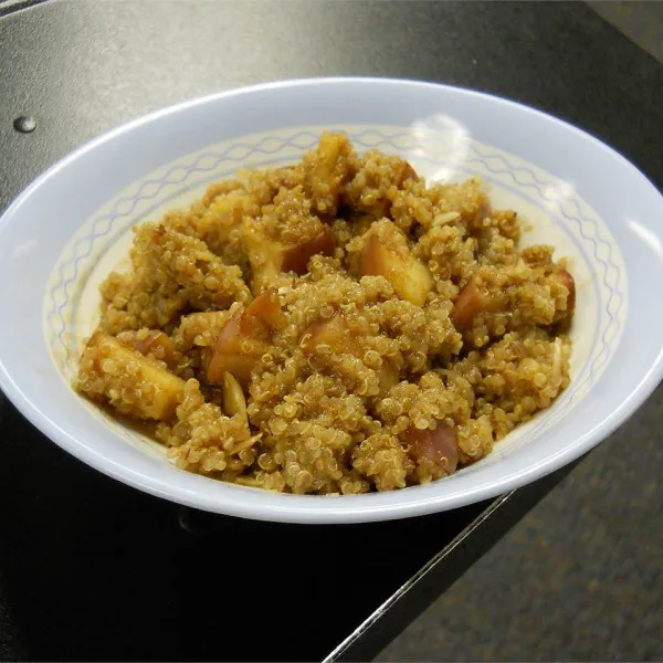 recette Porridge de quinoa aux pommes et à la cannelle