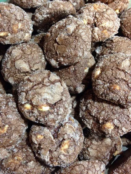 przepisy Fudgy Chocolate Crackle Cookies