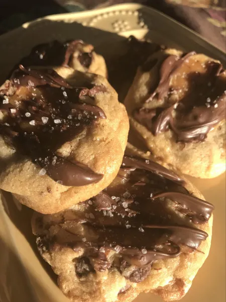 recetas Galletas De Chispas De Chocolate Con Caramelo Salado De Pillsbury®