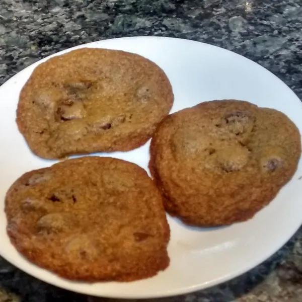 receta Biscuits aux pépites de chocolat minces et croustillants