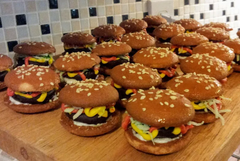 receta No Bake Deluxe Biscuits Burger