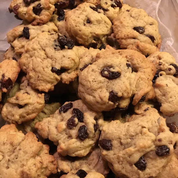 recepta Giant Raisin Cookies