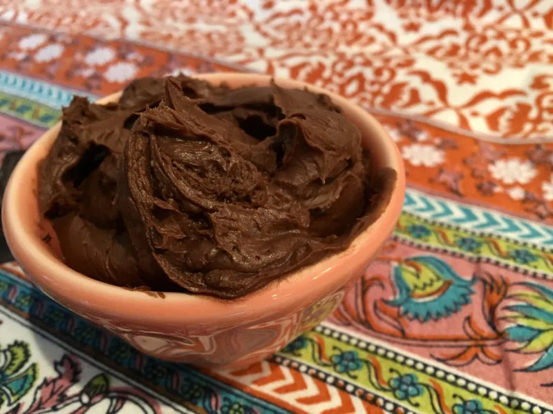 receta Glaçage au chocolat et à la noix de coco à faible teneur en glucides