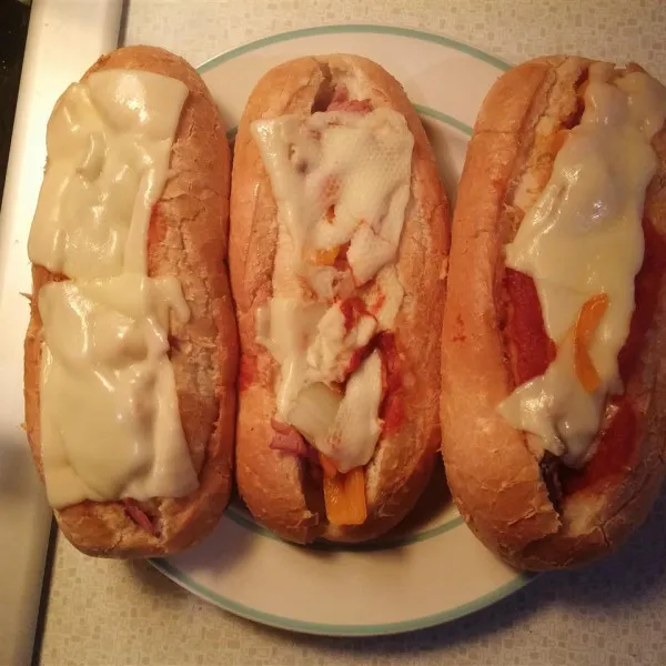 receta Hoagies au steak avec sauce au fromage