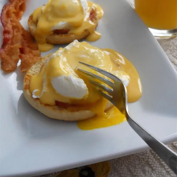 receta Huevos Benedict