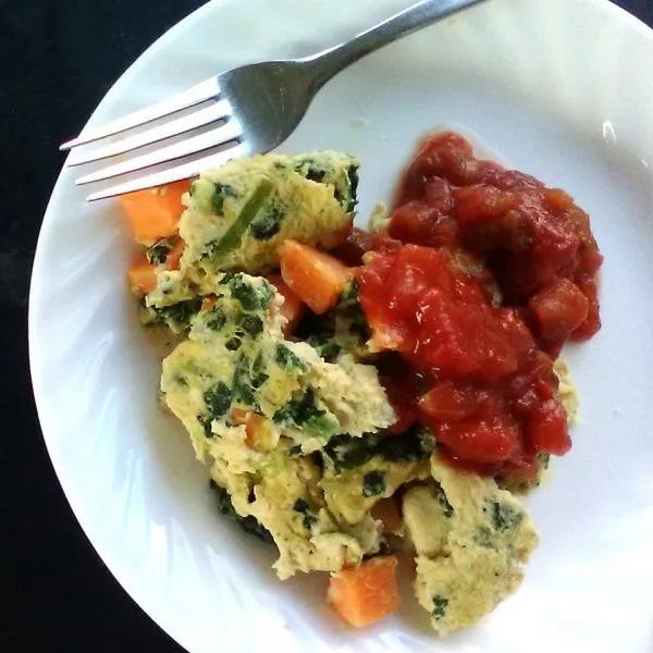 receta Œufs brouillés au chou frisé et à la patate douce