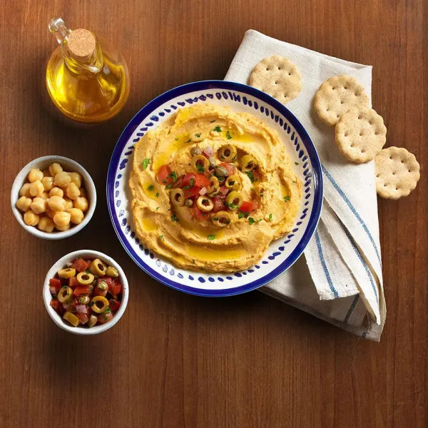 receta Houmous maison avec sauce aux olives