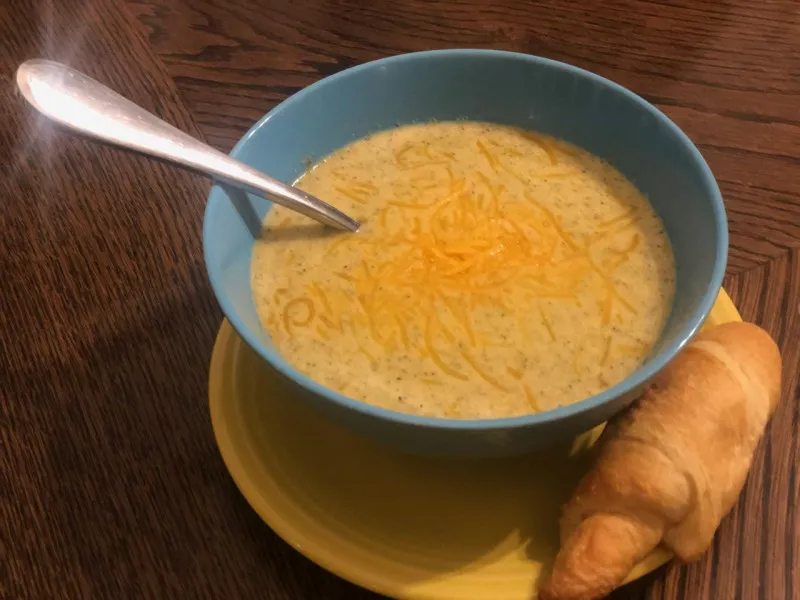 receta La Mejor Sopa De Brócoli Y Queso Cheddar