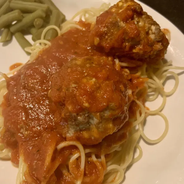 receta Les meilleurs spaghettis et boulettes de mozzarella de maman