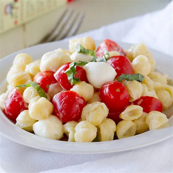 receta Easy Caprese Mac and Cheese