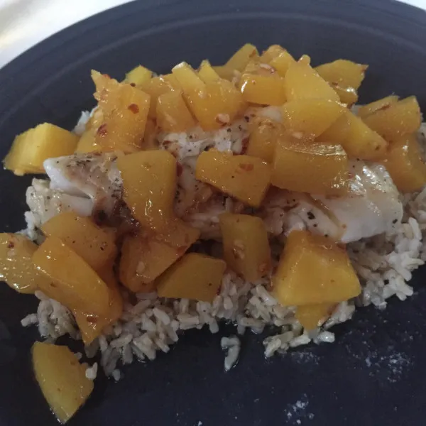 przepisy Grillowany Grouper z masłem mango