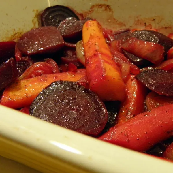 receta Mélange de betteraves rouges, carottes et oignons